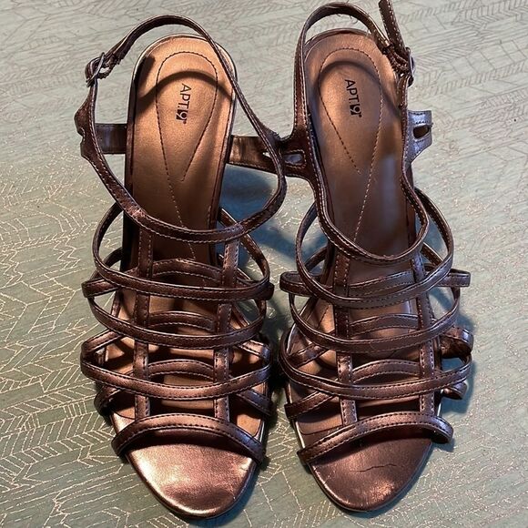 APT. 9 sling back stiletto Payton Pewter sandals, size 8.5 - Picture 2 of 11